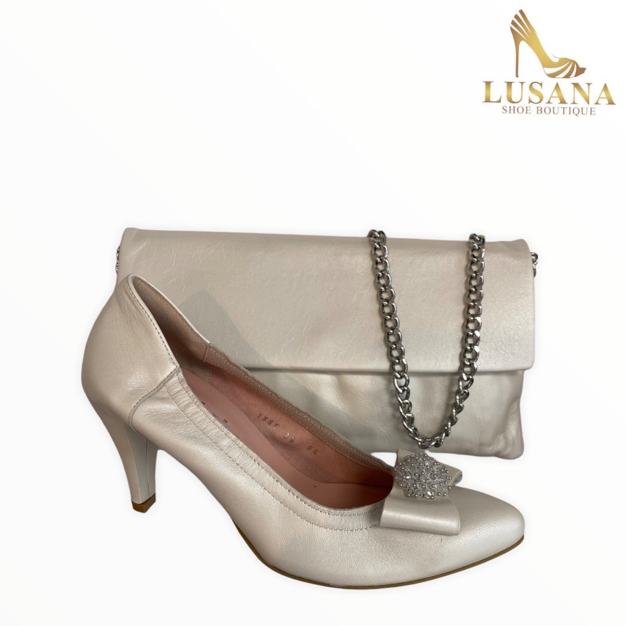 Lusana clearance shoe boutique